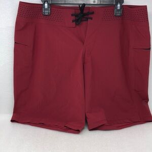 Lululemon Current State Board Short 9” Red Size 36